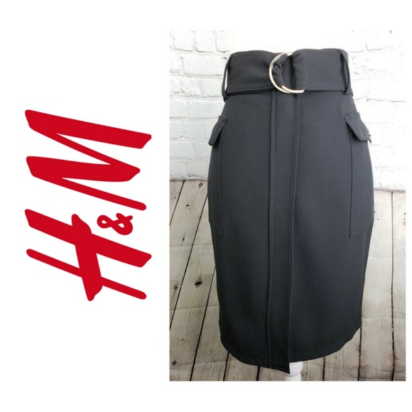 H&M Dresses & Skirts - H&M Skirt High Waist Gold Belted Size 10